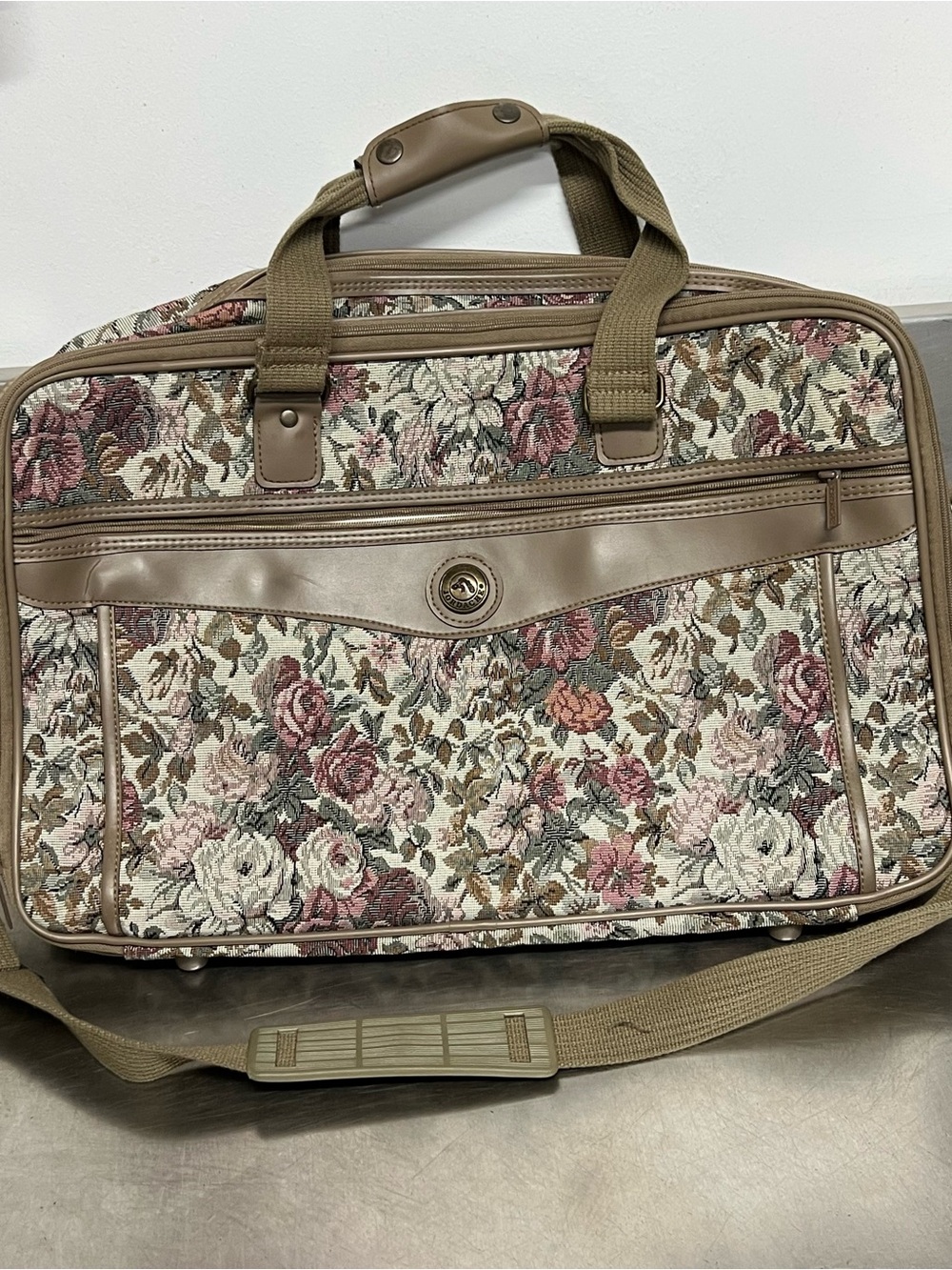 Jordache Tapestry Floral Travel Bag Carry On Weekender w/ Shoulder Strap - VGUC
